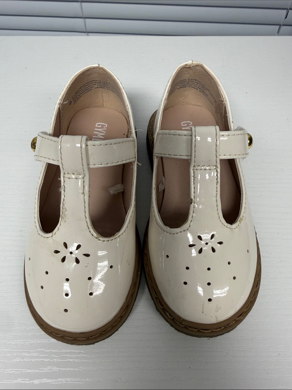 Gymboree Cream Patent T-Strap Mary Jane Shoes